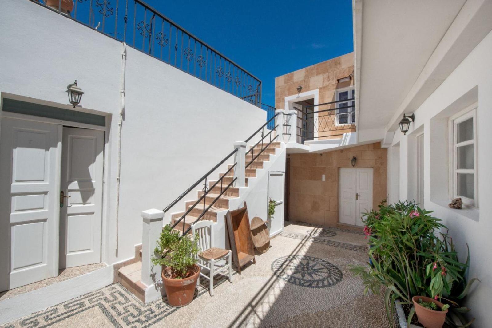 Marianthi Hotel
